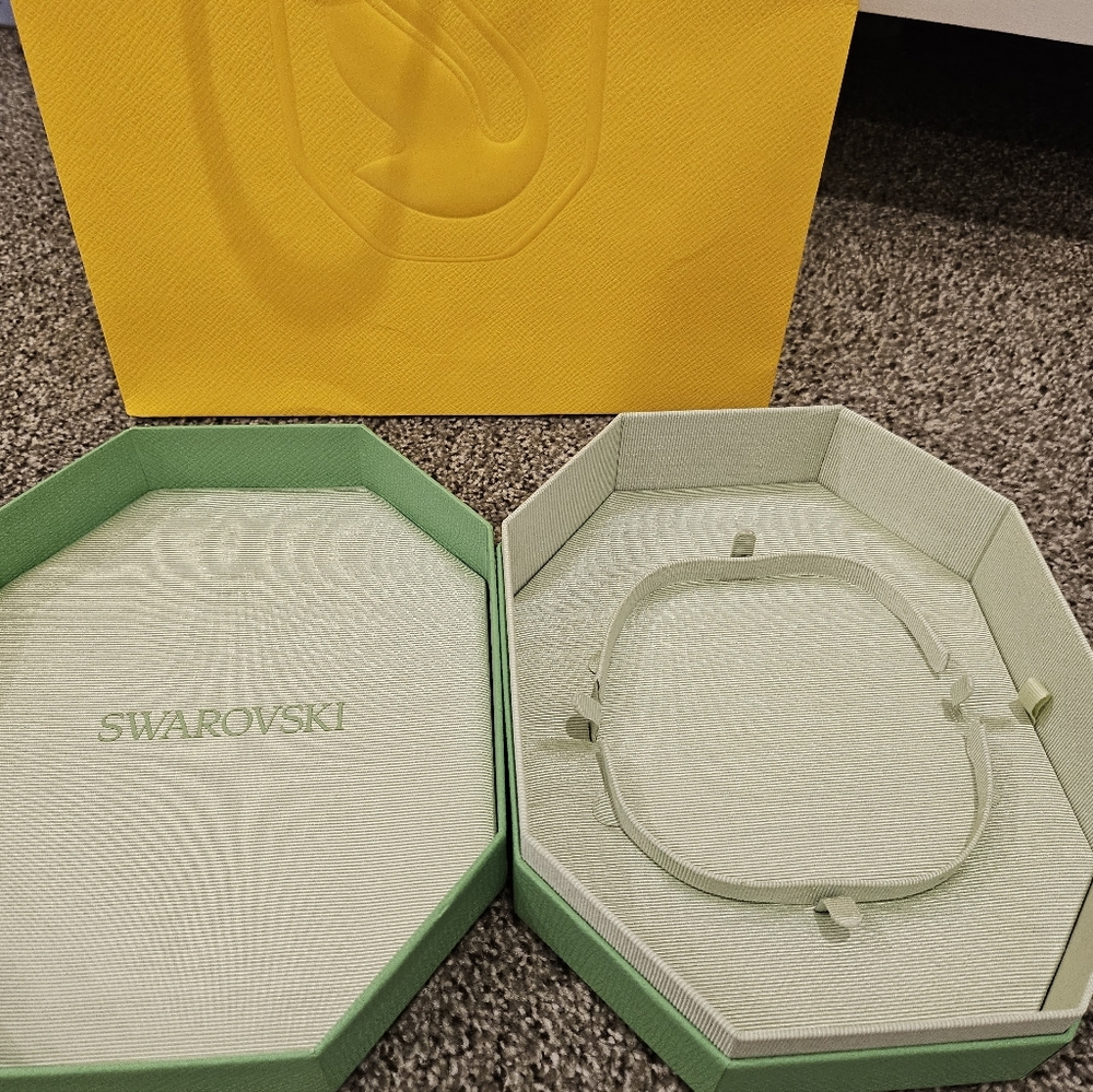 NEW Swarovski Yellow Gift Bag And Empty Green Box - Picture 3 of 7
